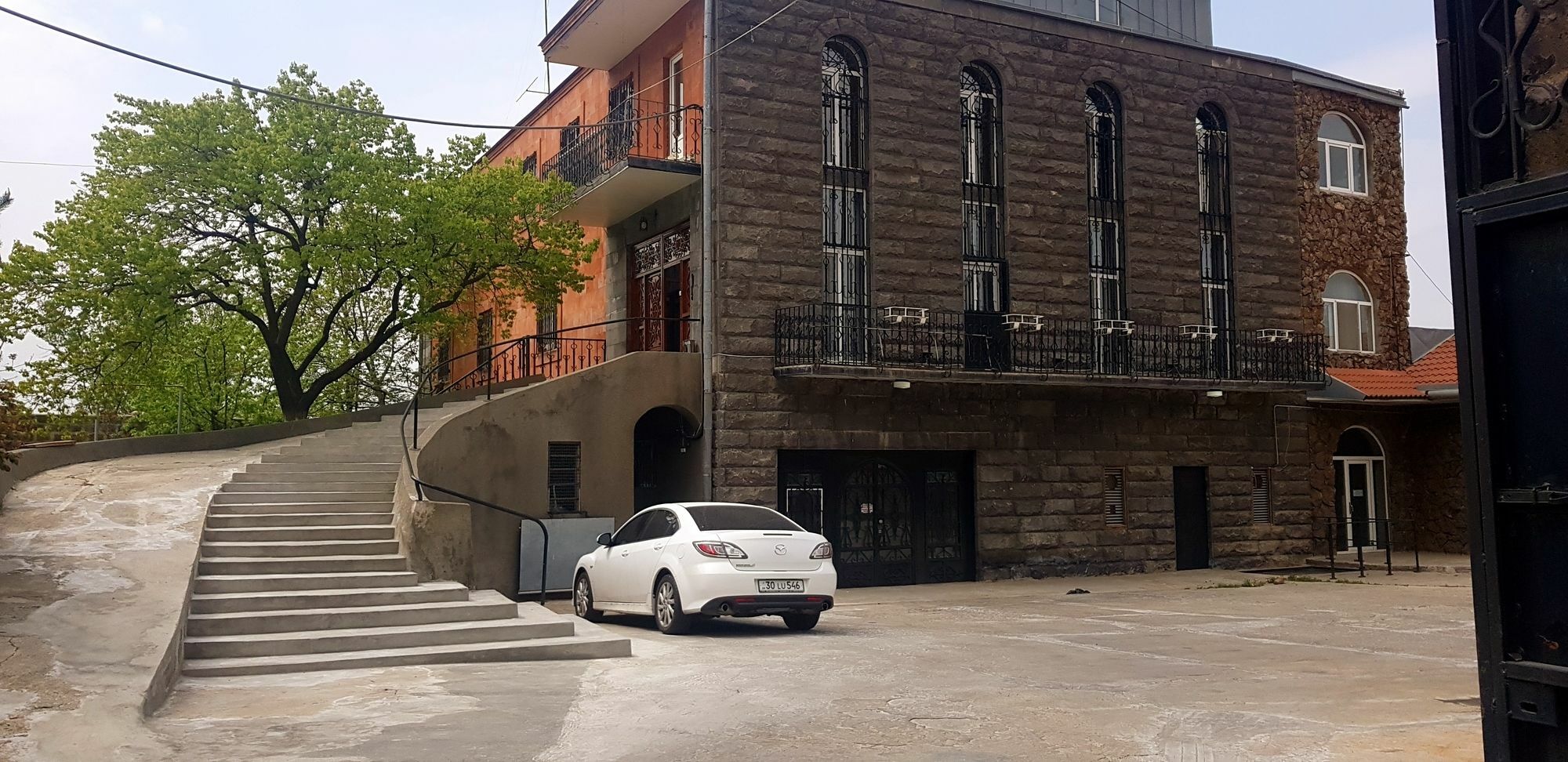Bloor Hotel Jerevan Exteriör bild
